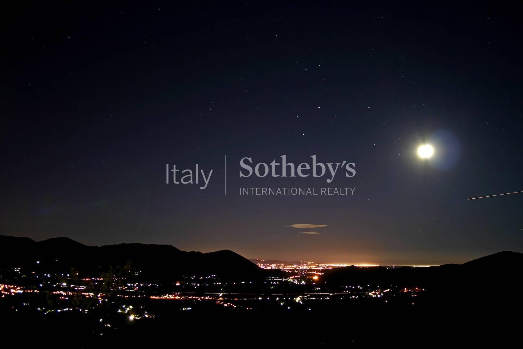 Casale storico in pietra con panorama unico e vigneti, in vendita, Lucca | Sotheby’s Realty Italy - 27