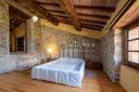 Gubbio - Storico casale con vista lago da sogno e piscina, in vendita, Gubbio | Sotheby’s Realty Italy - 16