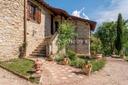 Gubbio - Storico casale con vista lago da sogno e piscina, in vendita, Gubbio | Sotheby’s Realty Italy - 9
