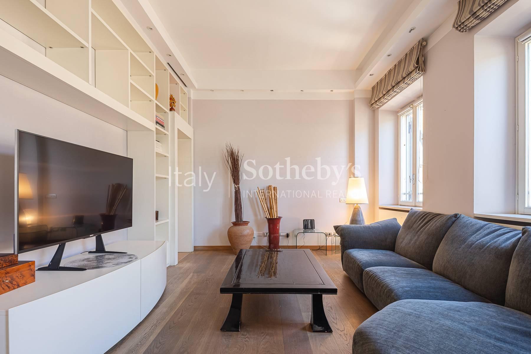 Appartamento su due livelli arredato con terrazzi, in affitto, Milano | Sotheby’s Realty Italy - 6