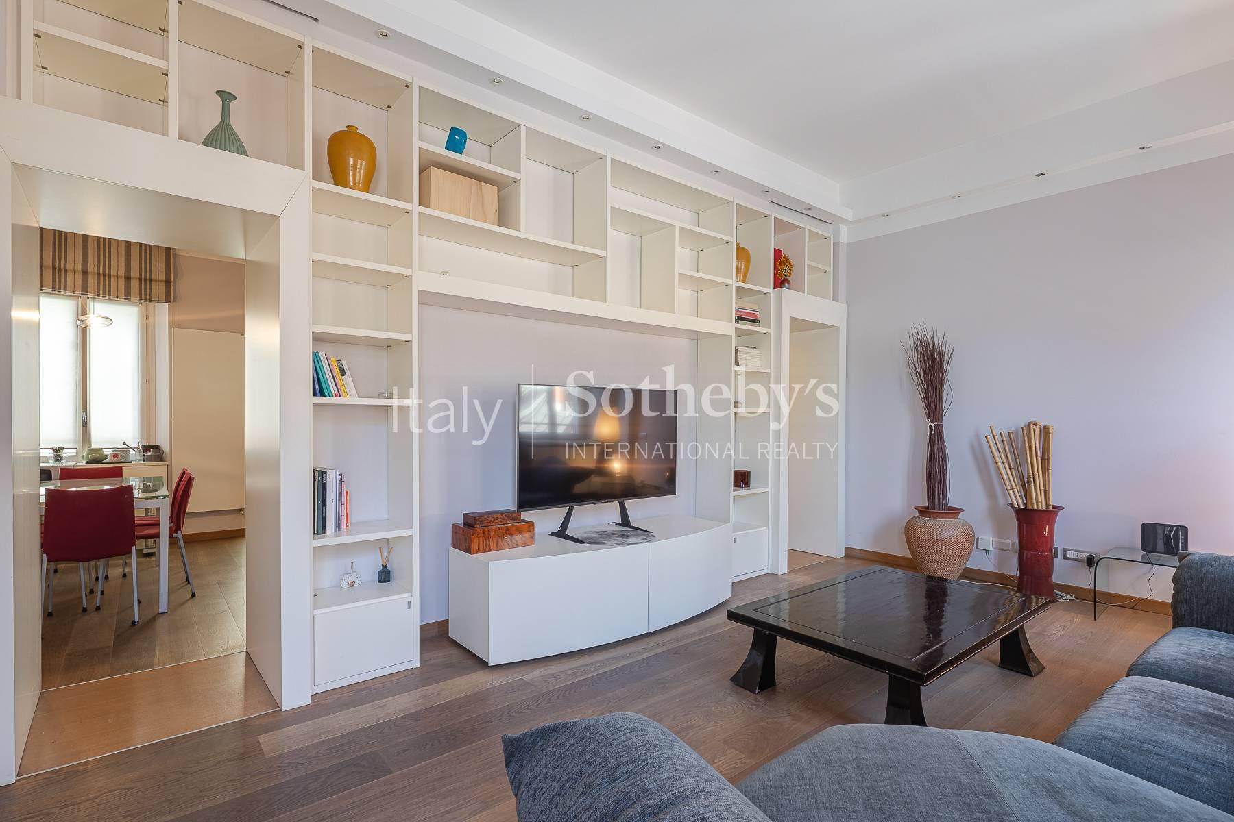 Appartamento su due livelli arredato con terrazzi, in affitto, Milano | Sotheby’s Realty Italy - 9