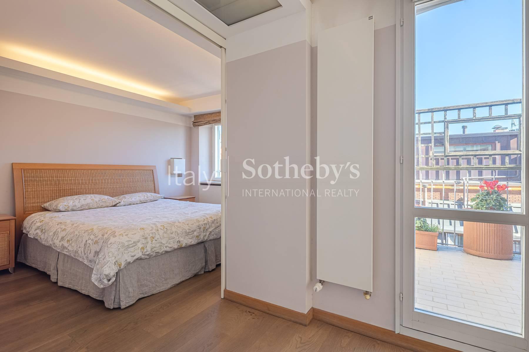 Appartamento su due livelli arredato con terrazzi, in affitto, Milano | Sotheby’s Realty Italy - 15