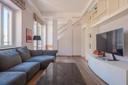 Appartamento su due livelli arredato con terrazzi, in affitto, Milano | Sotheby’s Realty Italy - 1